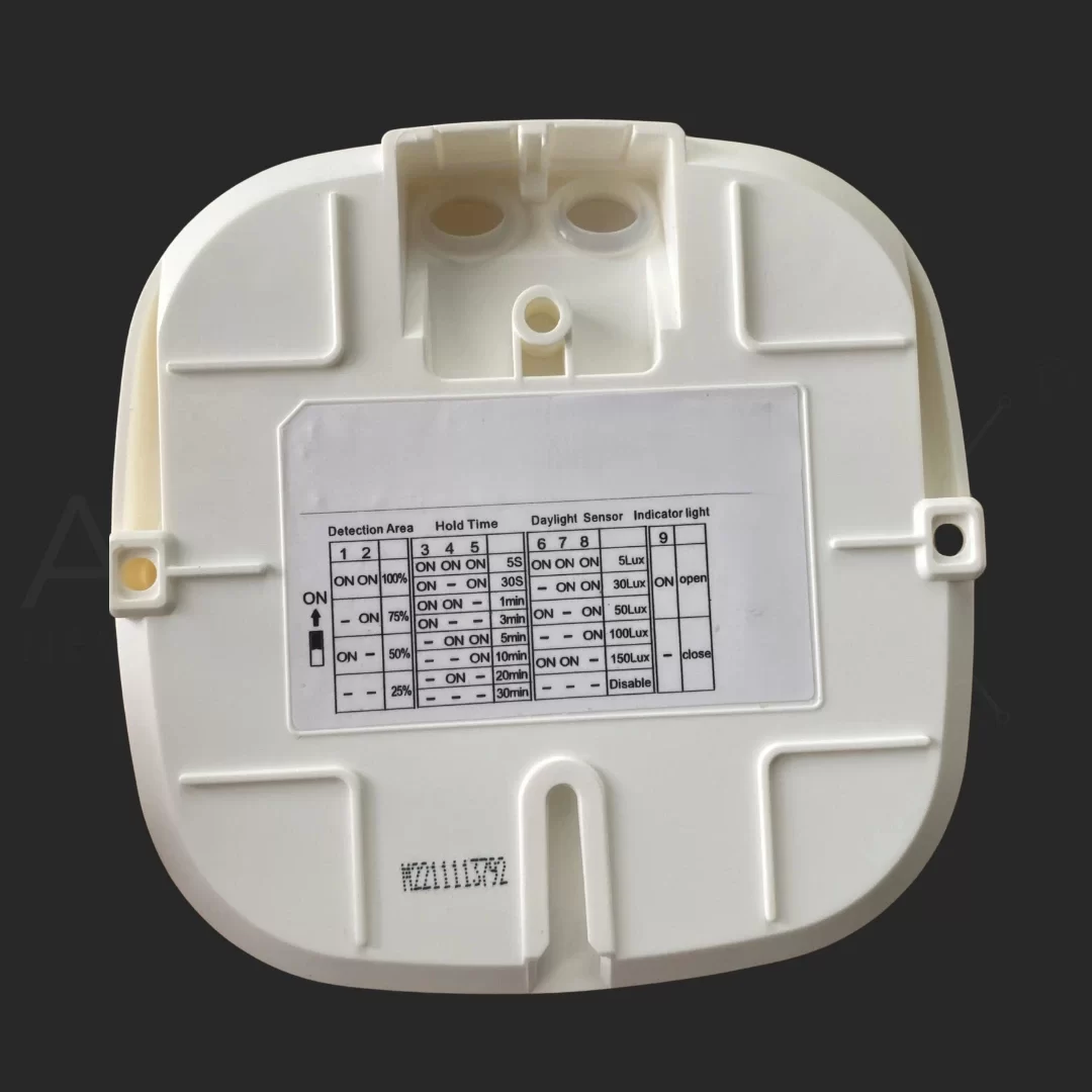 AU-XBR8_BACK_VIEW